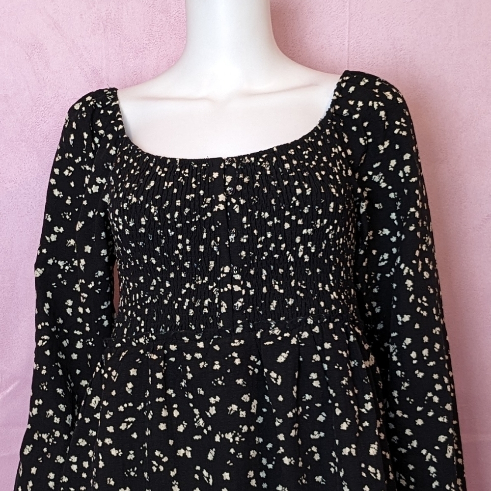 Vanilla Bay Floral Puff Sleeve Smocked Bodice Long Sleeve Mini Dress size Medium - Picture 2 of 7